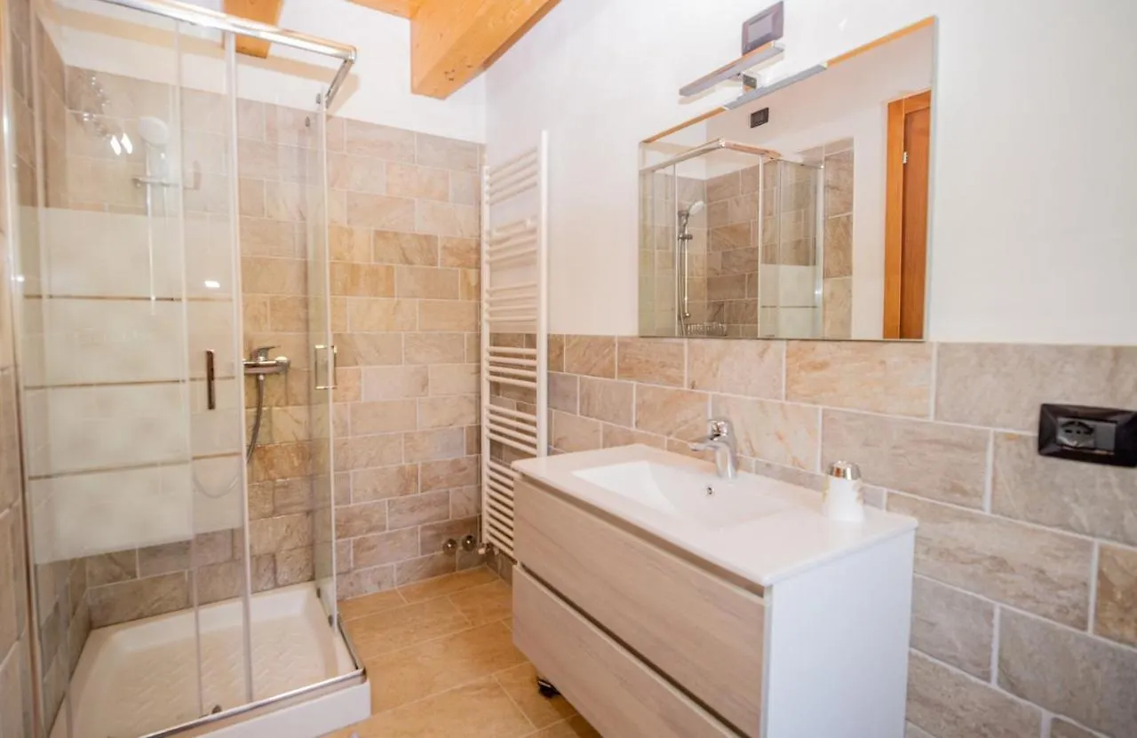 Agriturismo La Cascina B&B San Fedele Intelvi 0*,
